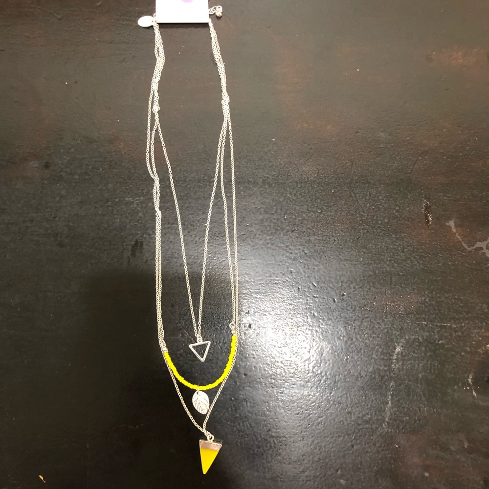 Silver & yellow necklace w/triangles leaf shapes